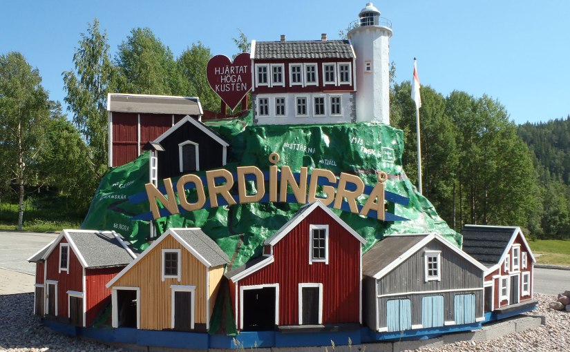 Turister i Nordingrå/Tourists in Nordingrå